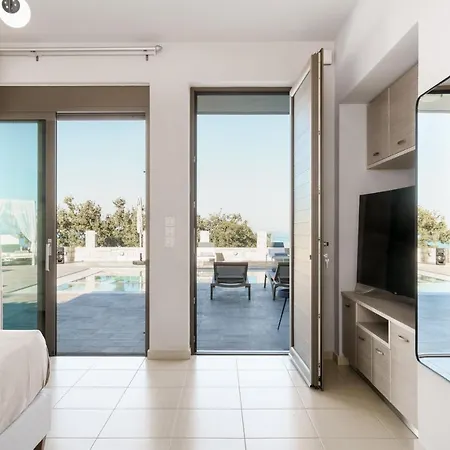 Free Breakfast At Oak Luxury With Heated Pool, Playground And Pool Table Villa Tria Monastiria