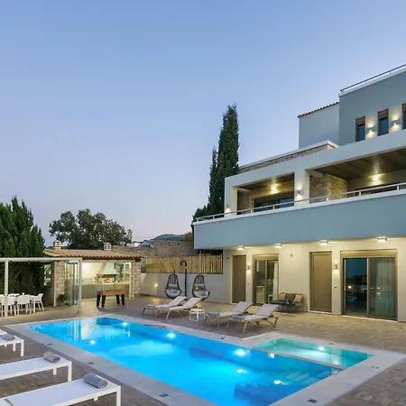 Free Breakfast At Oak Luxury With Heated Pool, Playground And Pool Table Villa *
