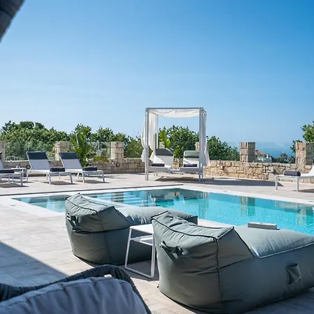 Free Breakfast At Oak Luxury With Heated Pool, Playground And Pool Table Villa *