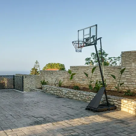 Free Breakfast At Oak Luxury With Heated Pool, Playground And Pool Table Villa *